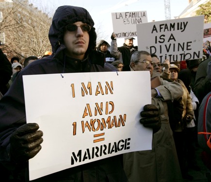 Minnesota Group Poised to Fight Gay Marriage