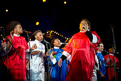 Palau Leads Historic Gospel Campaign in France