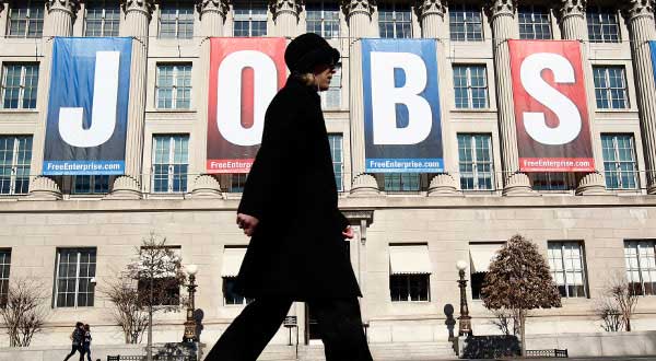 Reuters-Washington-DC-Chamber-Commerce-JOBS-banner-photog-Kevin-Lamarque