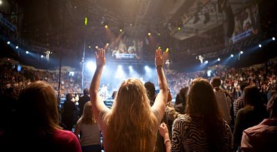 Pastors Believe for Thousands of Holy Ghost Baptisms on Pentecost Sunday