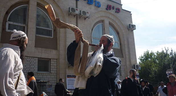 Israelis: ‘We Choose Life’