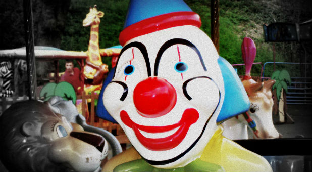 Clowns are luring kids in South Carolina.