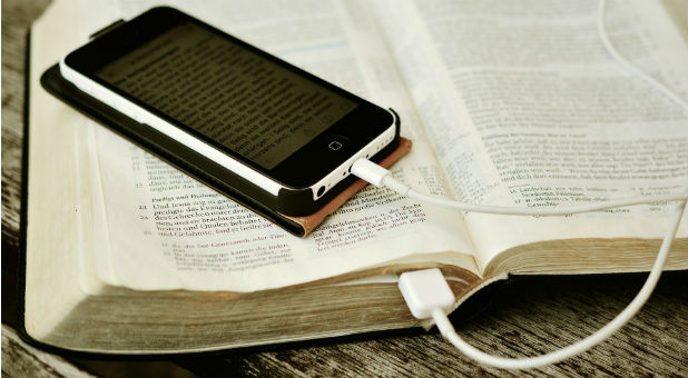 2017 10 Bible iphone