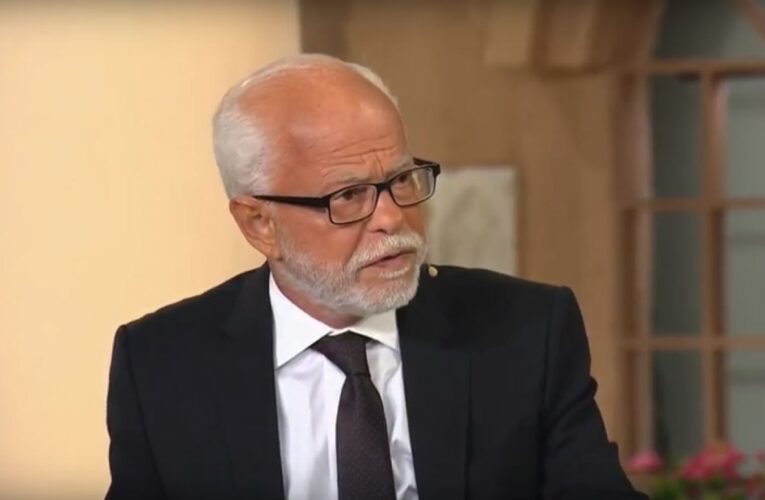 Jim Bakker: The Pale Green Horse Is Riding Now