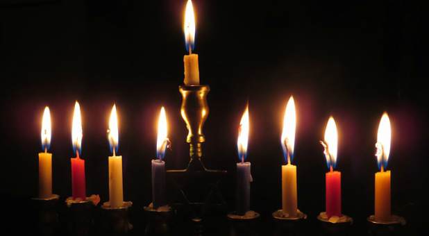 2017 11 candles menorah