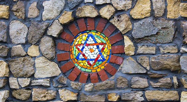 2017 11 star of david cobblestone