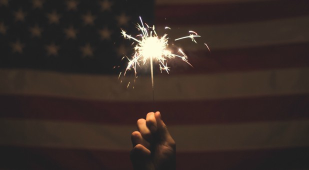 2018 04 Sparkler American Flag Free Photos