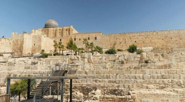 How King Hezekiah, Prophet Isaiah Are Together Supporting Bible’s Truth