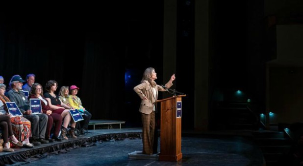 Marianne Williamson campaigns for president at the Sondheim Center in Fairfield, Iowa