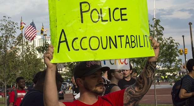 NY Police Officers Won’t Be Charged in Eric Garner’s Controversial Death