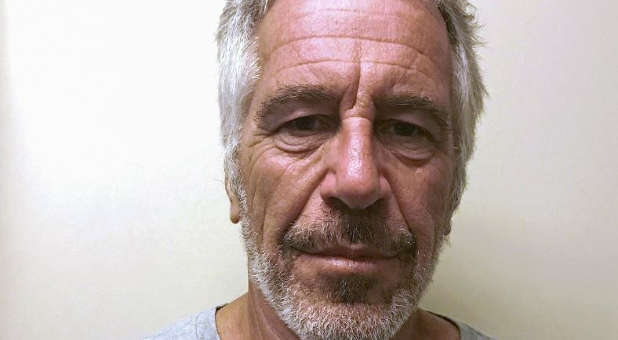 Alleged Sex Trafficker Jeffrey Epstein Commits Suicide in Prison