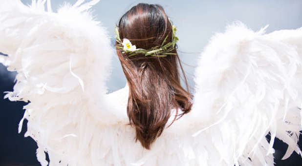 24 Incredible Ways Angels Function on Your Behalf