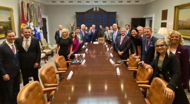 Evangelical Pastors Meet With Trump at White House, Lay Hands on Him to Pray