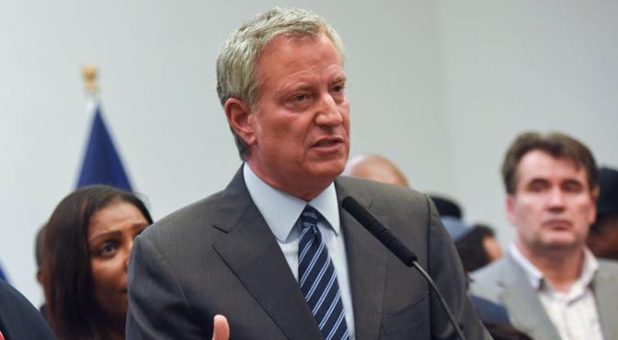 No, Mayor de Blasio, President Trump Is Not to Blame for the Stabbing of New York Jews