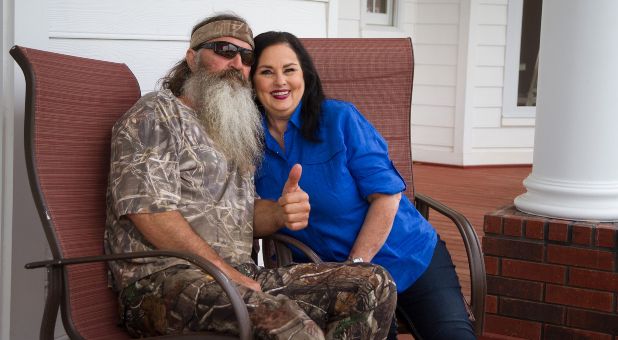 ‘Duck Dynasty’ Star Miss Kay Reveals the Dramatic, Tear-Filled Moment Phil Robertson Found Jesus