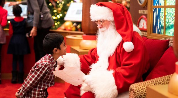 Mother Scolded for Calling Santa Claus ‘Father Christmas’ Because He’s ‘Gender Neutral’