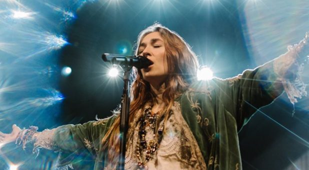 Lauren Daigle, Hillsong Dominate Top 10 Christian Songs in Last Year