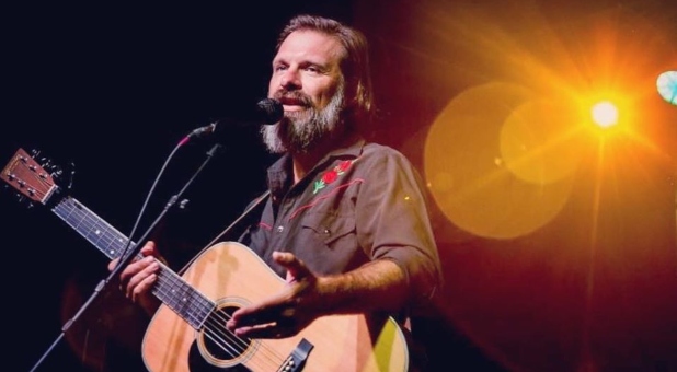 Grammy-Winning Mac Powell Joins Leading The Way Ministry Team