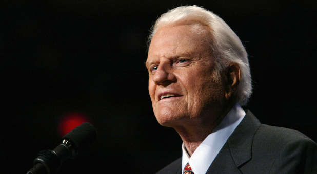 Billy Graham’s Chilling Warning Before He Went to Heaven