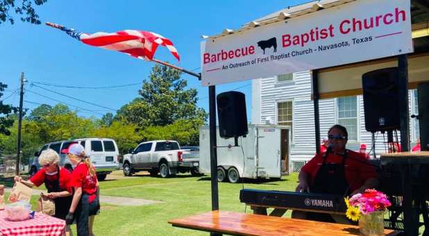 Barbecue Baptist Church Delivers Meals, Message and a Little Levity Amid Pandemic