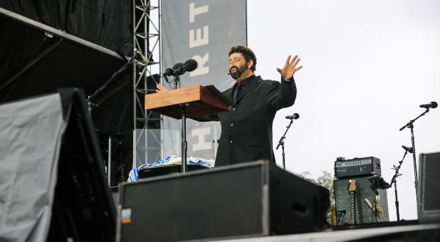 Jonathan Cahn: Chaos, Calamity Mark ‘Year of Shakings’ and Compelled Him to Write ‘The Harbinger II’