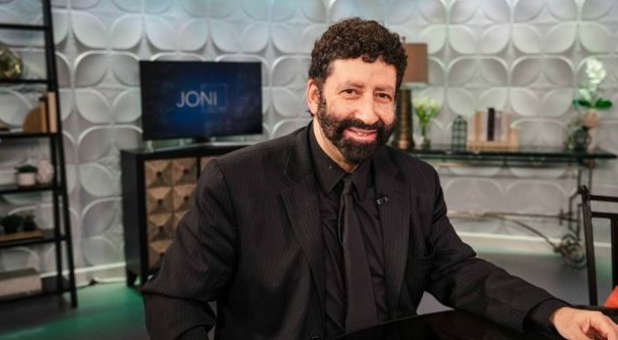 Jonathan Cahn of ‘The Harbinger II: The Return’ Unveils Prophetic (and Shocking) Messages About America’s Future