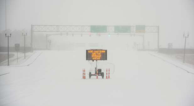 ‘For Anybody and Everybody’: Lakewood, Other Churches Offer Shelter From Massive Winter Storm