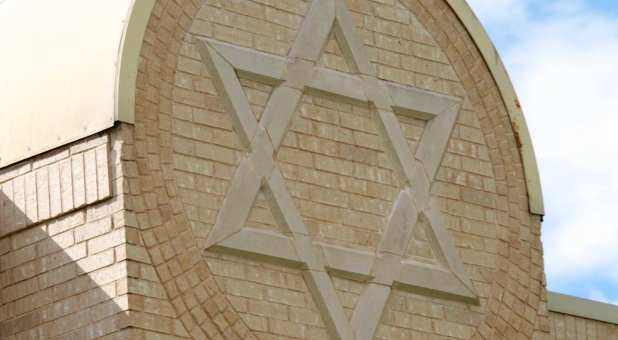 Repaired Texas Synagogue Reopens Months After Hostage Crisis