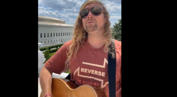 Sean Feucht Leads Worship at Supreme Court to Help Strike Death Blow to Roe