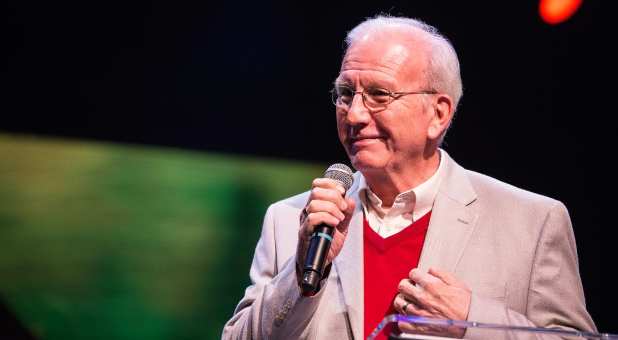 ‘Consummate Evangelist’: Steve Douglass, President Emeritus of Campus Crusade International and Cru, Dies After Cancer Fight