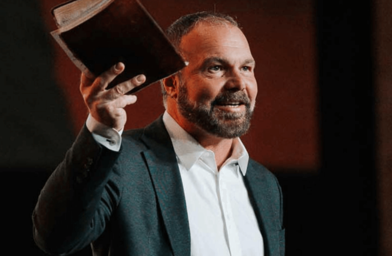 Mark Driscoll Responds to Lindell with Teachings on Jezebel Spirit