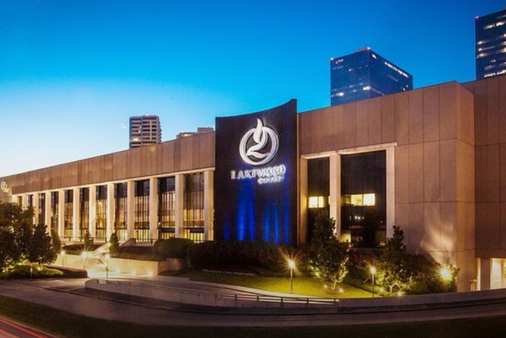 Lakewood Church Opens Up for Storm Relief - Charisma News