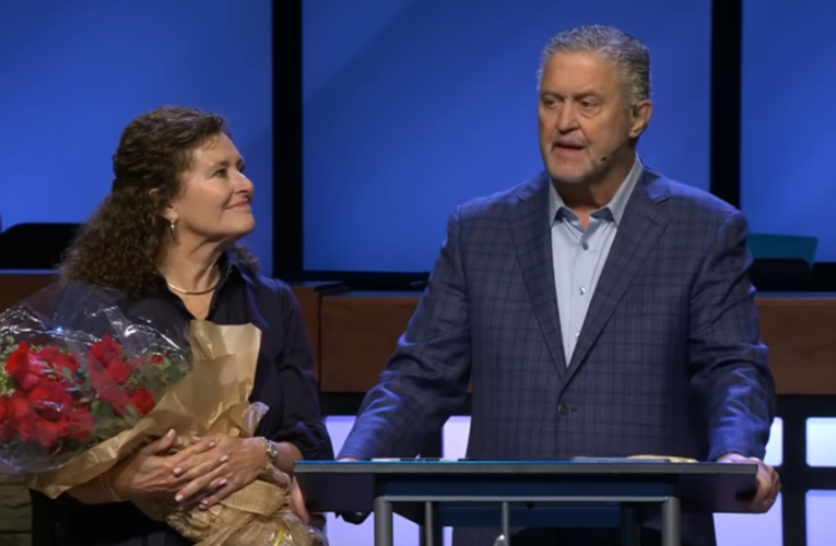 Ex-SBC President Stepping Down as Pastor of Bellevue Baptist