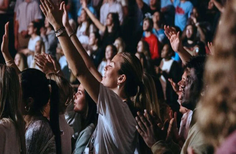 6,000+ Ole Miss Students Worship Jesus