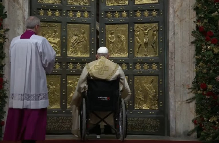 Pope Opens ‘Holy Door’ Portal on Christmas Eve