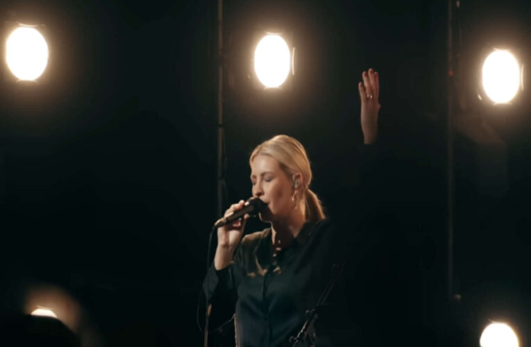 Bethel Music Brings Worship to NBC’s ‘Kelly Clarkson Show’ on Good Friday