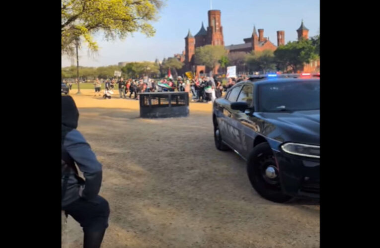 Anti-Israel Protesters Target 24/7 Prayer Tent in Washington, DC