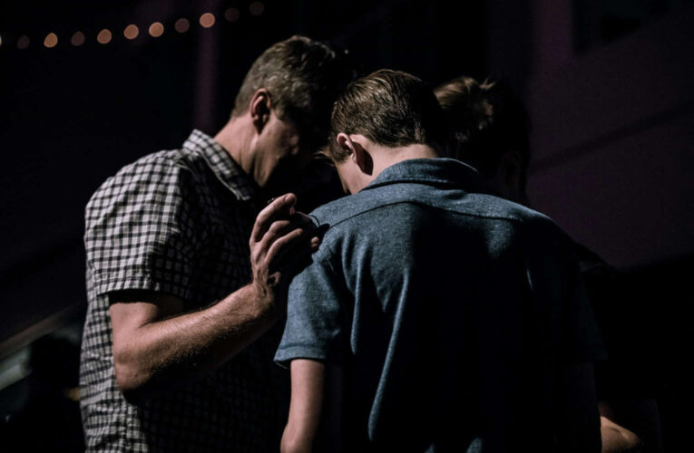 2,000 Young People Encounter God at All-Night Prayer Gathering